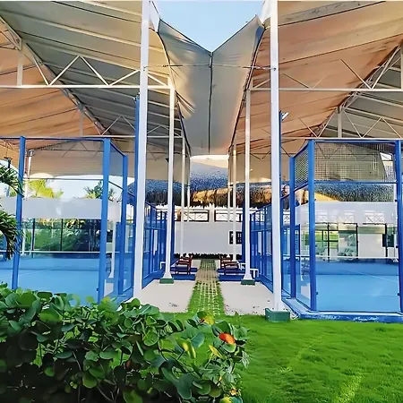 Cana Rock Star, Vista Al Campo De Golf Y Piscina C-303, B-400, B-506 Y B-502 - Desayuno Incluido